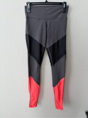 Alo Yoga Colorblock Performance Leggings